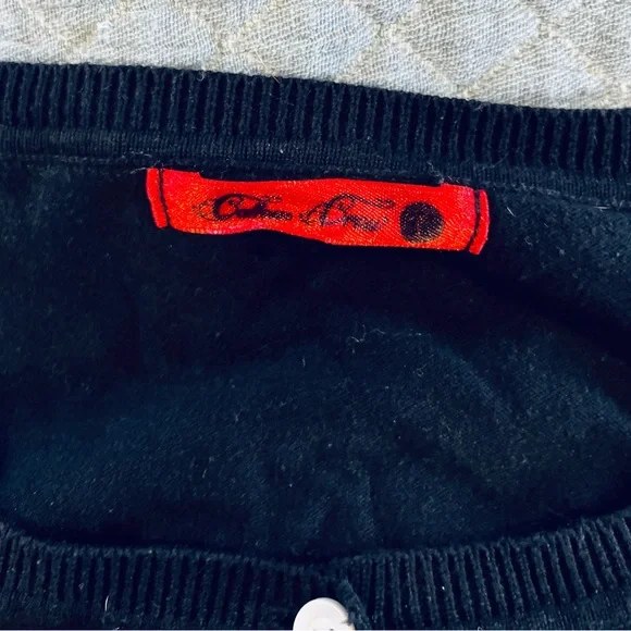 Retro Black Skull Embellished Women's Sweater - Picture 2 of 4